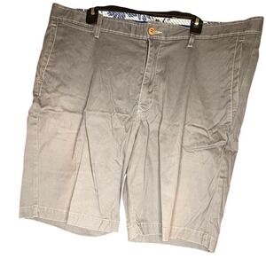 Tommy Bahama men's 40 waist grey shorts, CB100